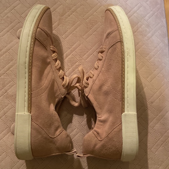 Naturalizer pastel pink suede runners size 6.5 - Picture 3 of 8